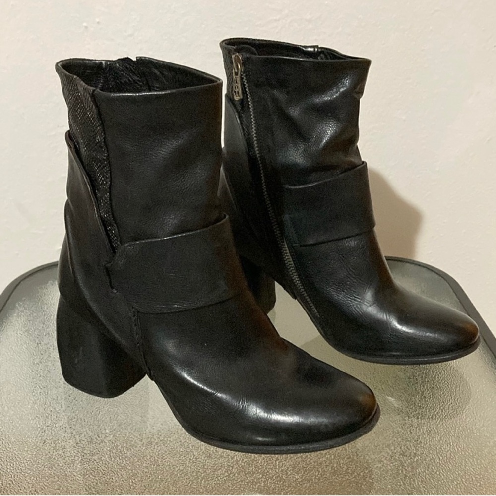 A.S.98 Black boots 2.5in heel